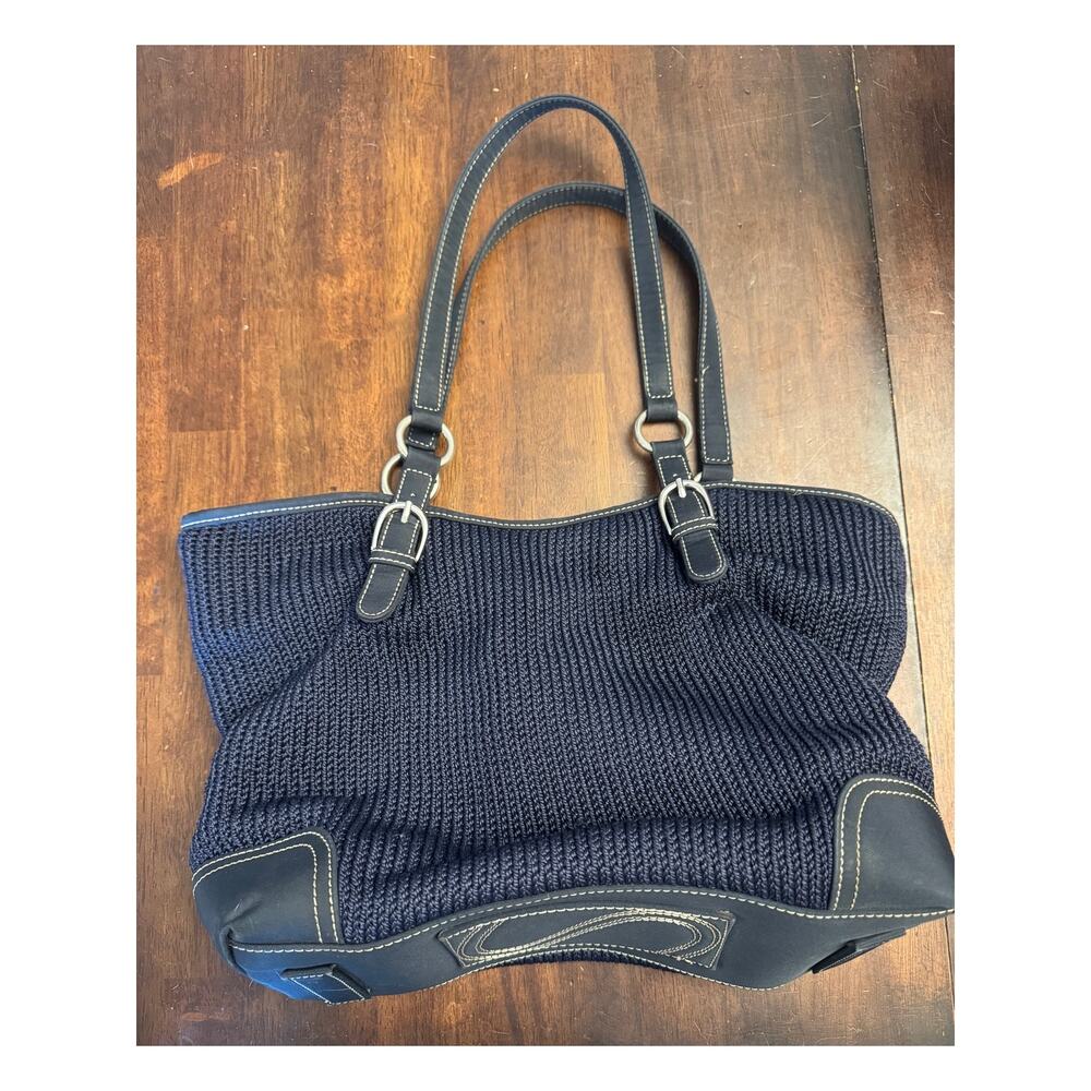 The Sak navy crocket tote shoulder bag